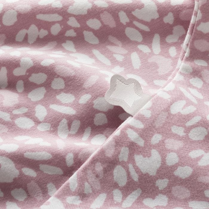 Tommee Tippee Earth Grape swaddle close up with star