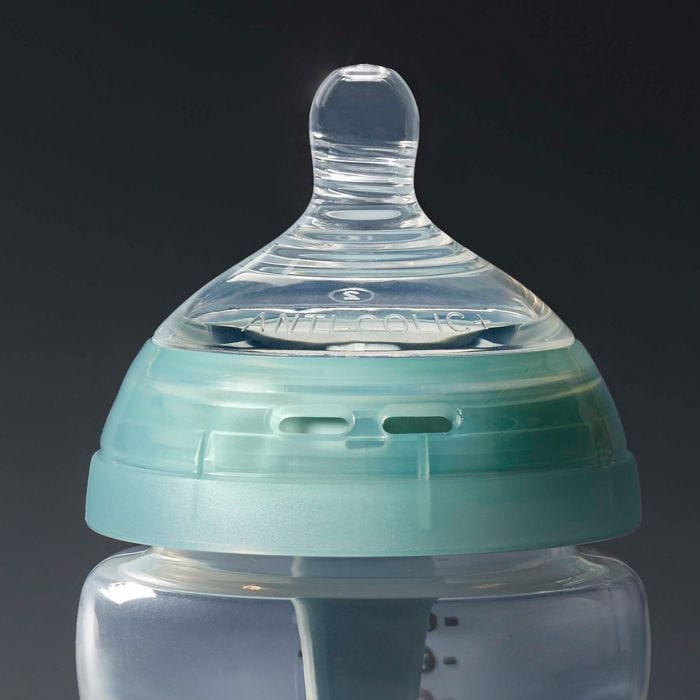 Close up of Advanced Anti-Colic baby bottle’s sterilizing vents and nipple